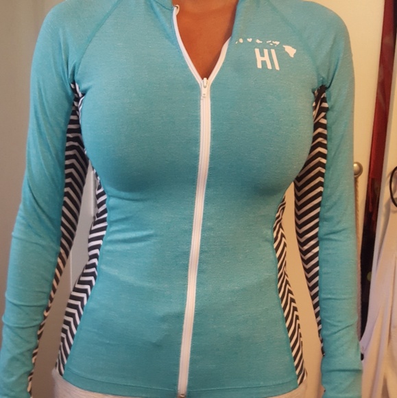 Rip Curl Rash Guard Sun Protection - Picture 4 of 4